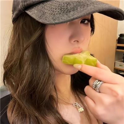 间谍嬉春